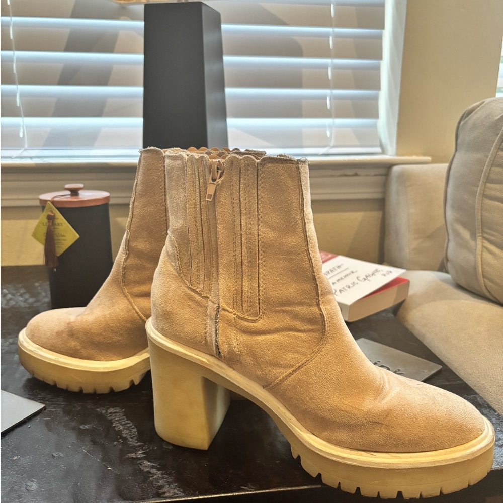 Women's Oasis Society Faux Suede Lug Sole Tan Heeled Boots - Picture 5 of 13